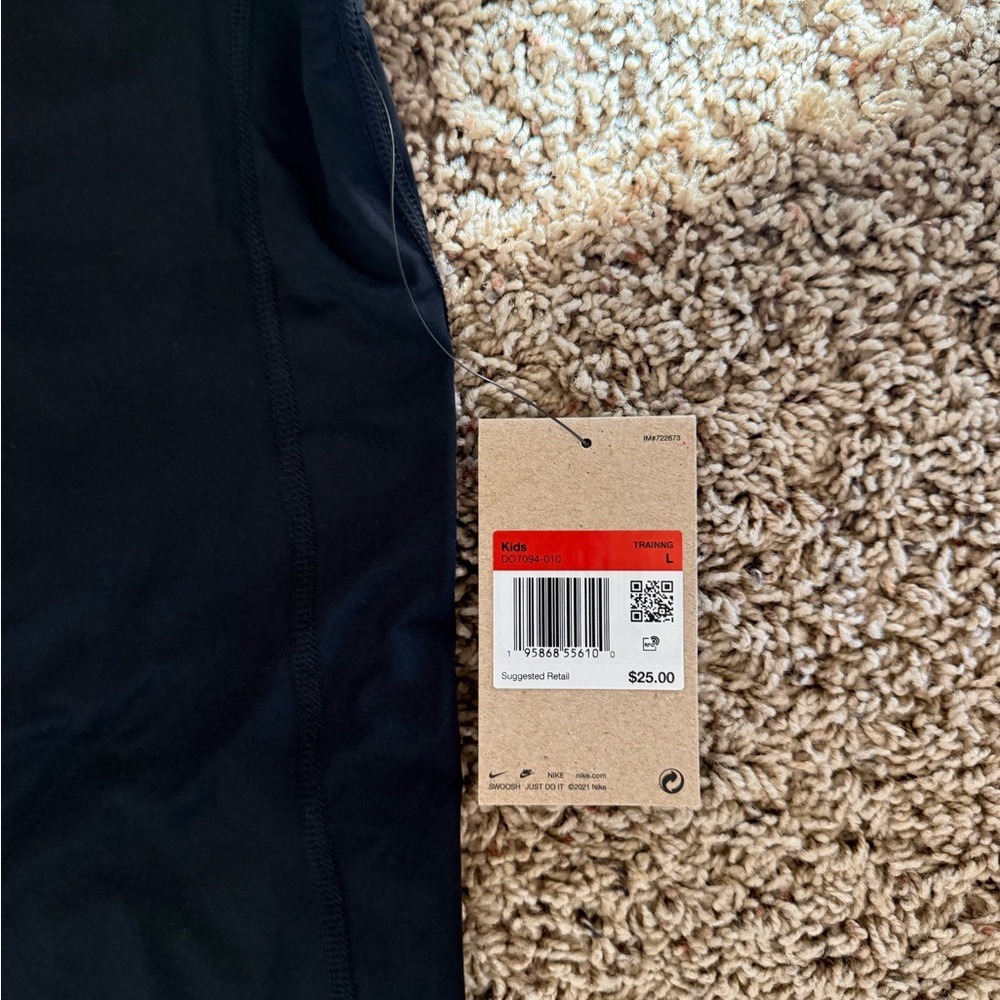 Nike Black Training Top - Picture 3 of 3